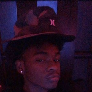 Meet your Posher, De’ovion